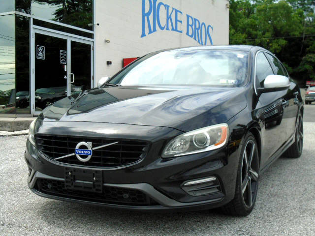 2016 Volvo S60 T5 Drive-E R-Design Special Edition FWD photo