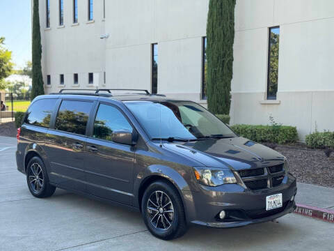 2017 Dodge Grand Caravan GT FWD photo