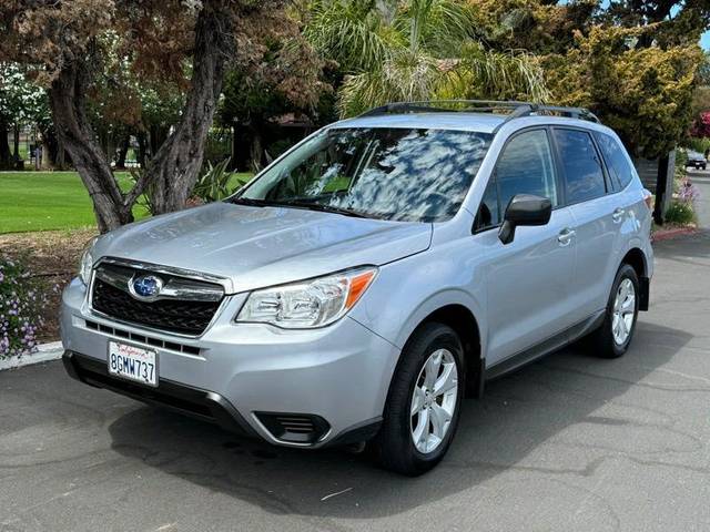 2016 Subaru Forester 2.5i AWD photo