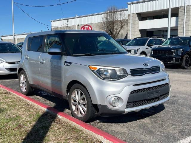 2017 Kia Soul + FWD photo