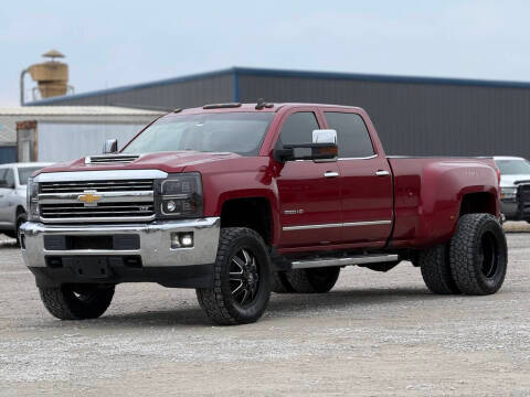 2019 Chevrolet Silverado 3500HD LTZ 4WD photo
