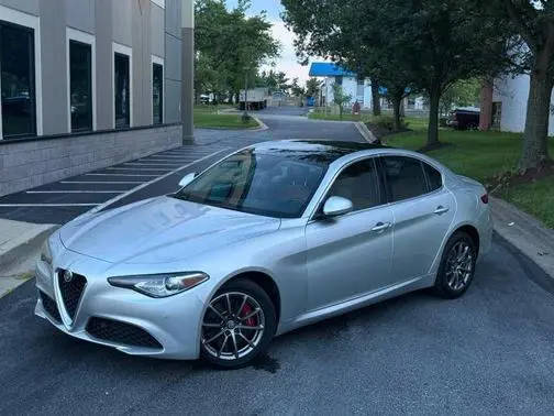 2019 Alfa Romeo Giulia  AWD photo