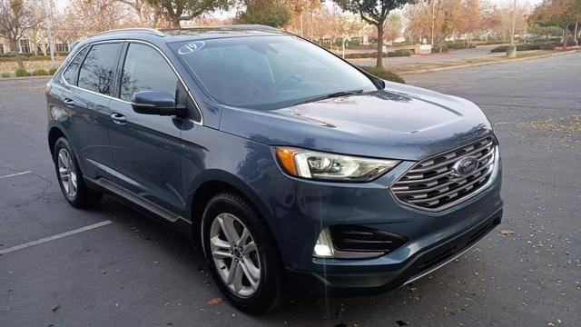 2019 Ford Edge SEL AWD photo