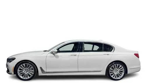 2019 BMW 7 Series 750i RWD photo