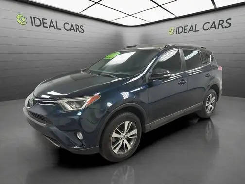 2018 Toyota RAV4 XLE FWD photo