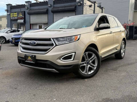 2018 Ford Edge Titanium FWD photo