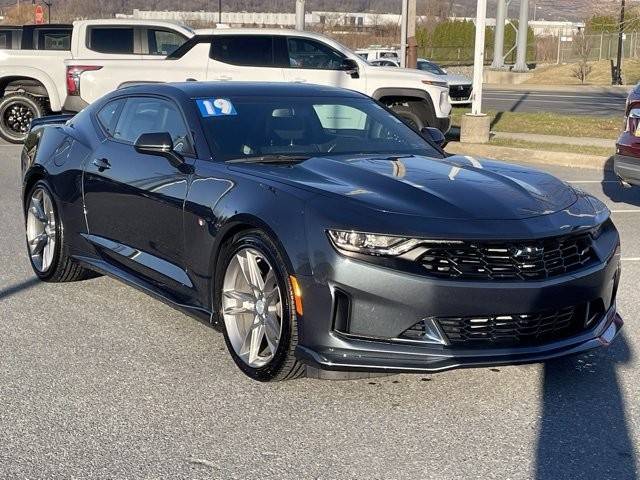 2019 Chevrolet Camaro 2LT RWD photo