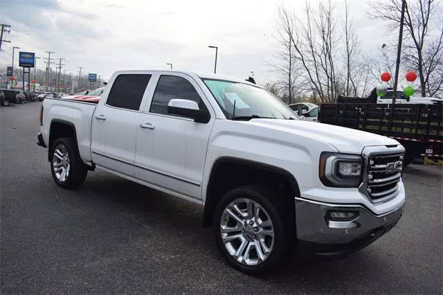 2018 GMC Sierra 1500 SLT 4WD photo