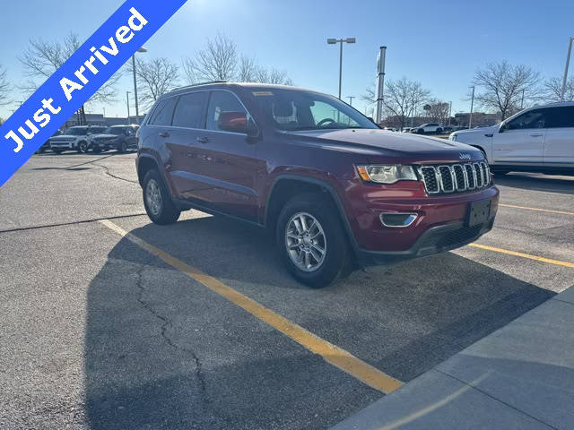 2019 Jeep Grand Cherokee Laredo E 4WD photo