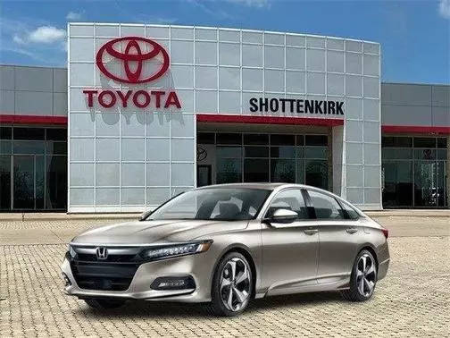 2018 Honda Accord Touring 2.0T FWD photo