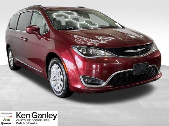 2018 Chrysler Pacifica Minivan Touring L FWD photo