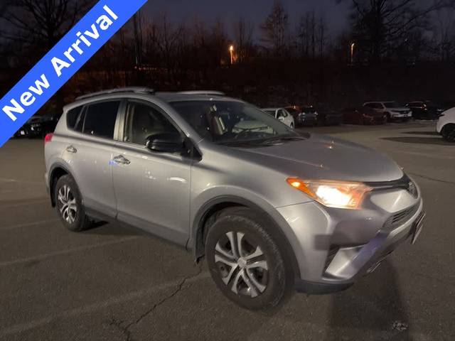 2018 Toyota RAV4 LE AWD photo