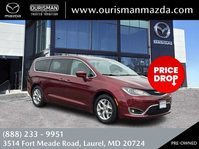 2019 Chrysler Pacifica Minivan Touring Plus FWD photo