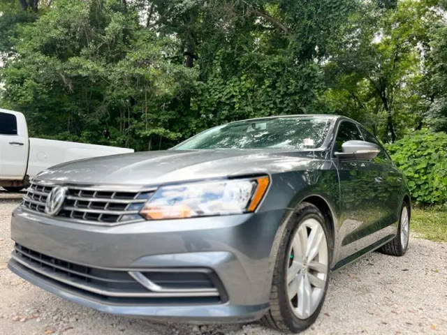 2019 Volkswagen Passat 2.0T Wolfsburg Edition FWD photo