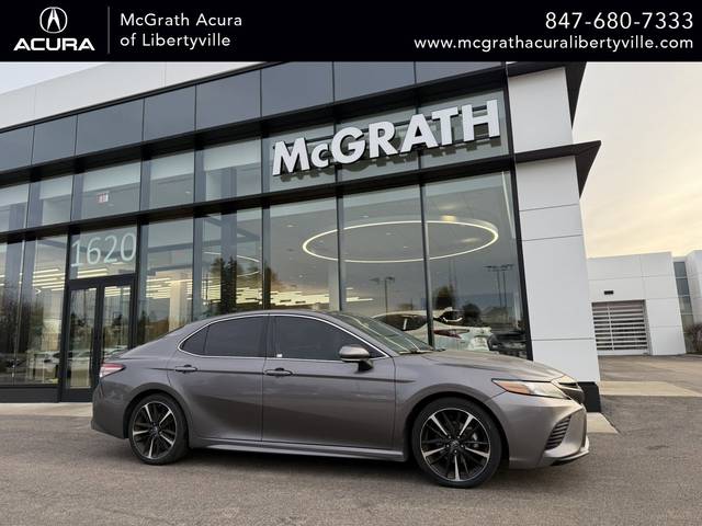 2019 Toyota Camry XSE FWD photo