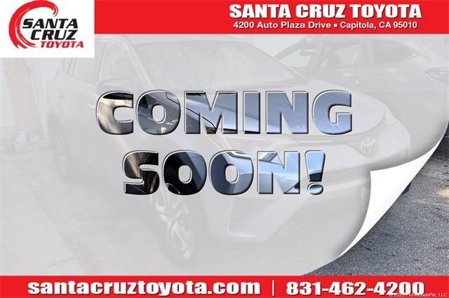 2018 Toyota RAV4 LE FWD photo