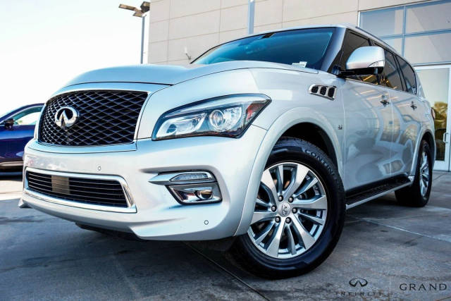 2017 Infiniti QX80  4WD photo