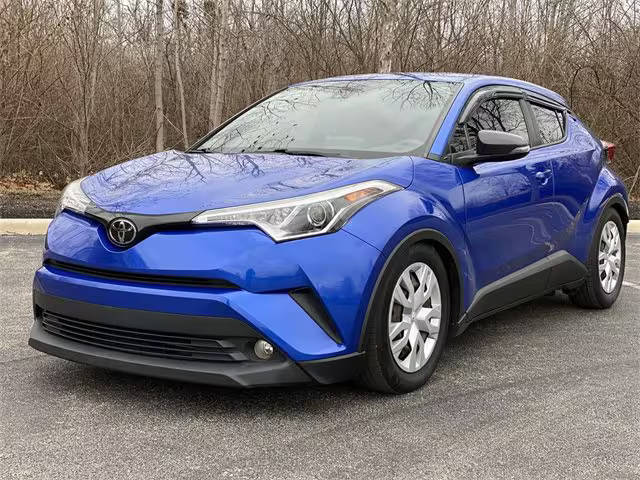 2019 Toyota C-HR LE FWD photo