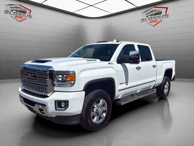 2019 GMC Sierra 3500HD Denali 4WD photo