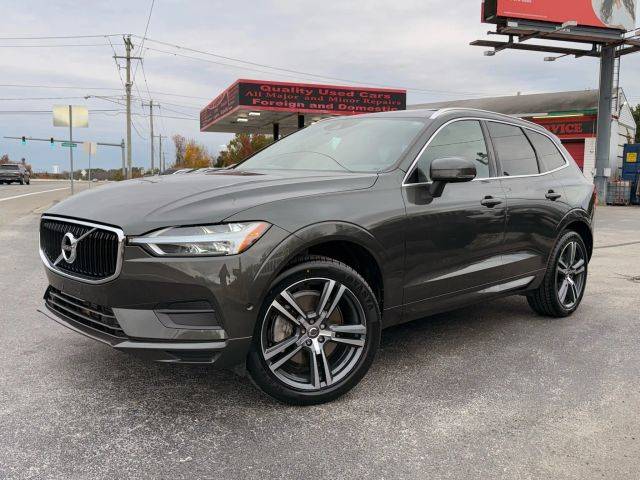 2019 Volvo XC60 Momentum AWD photo