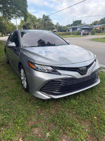 2019 Toyota Camry LE FWD photo