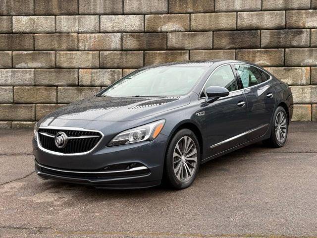 2019 Buick LaCrosse Essence AWD photo