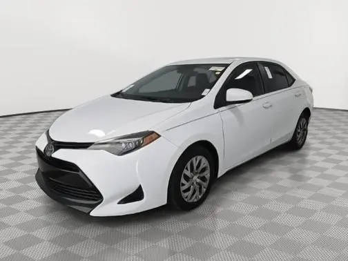 2019 Toyota Corolla LE FWD photo