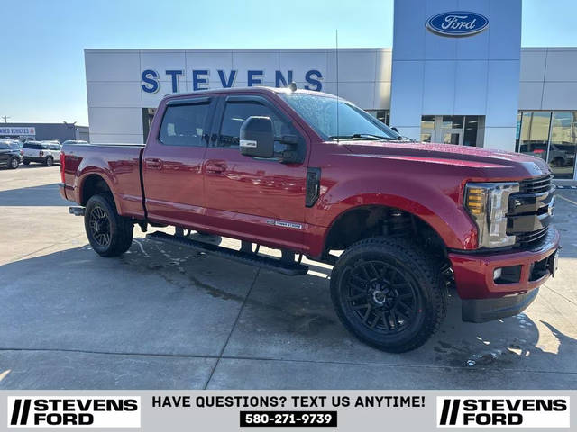 2019 Ford F-250 Super Duty LARIAT 4WD photo