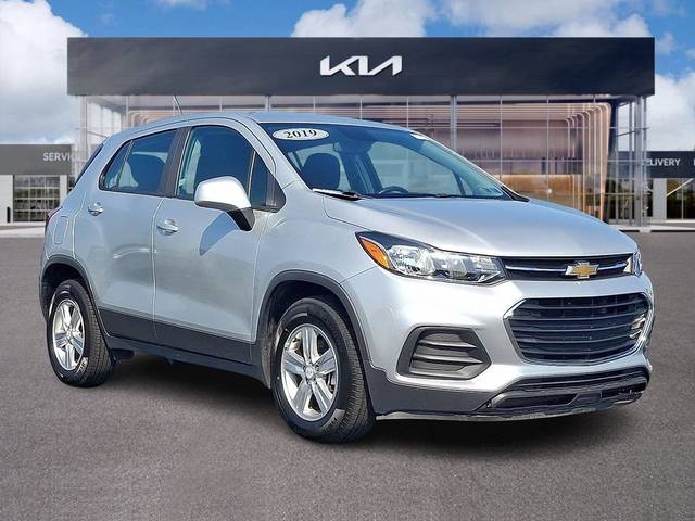 2019 Chevrolet Trax LS FWD photo