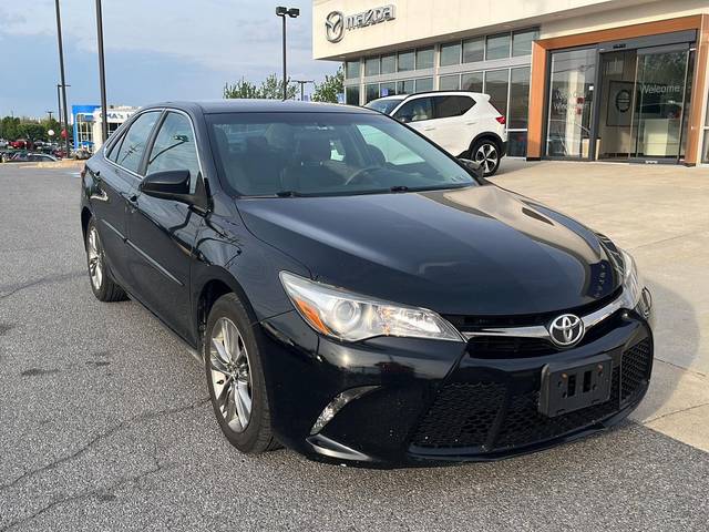 2015 Toyota Camry SE FWD photo