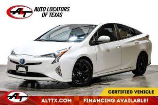 2018 Toyota Prius Three Touring FWD photo