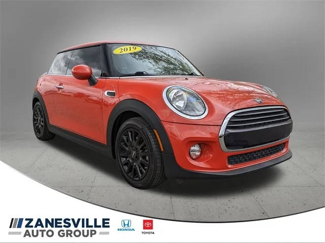 2019 MINI Hardtop 2 Door Cooper FWD photo