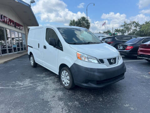 2015 Nissan NV200 SV FWD photo