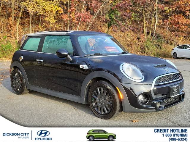 2019 MINI Hardtop 2 Door Cooper S FWD photo