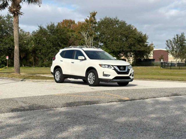2019 Nissan Rogue SV FWD photo