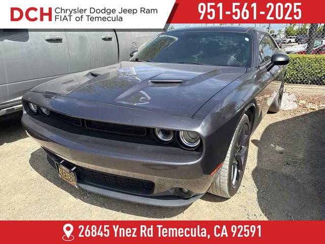 2019 Dodge Challenger SXT RWD photo