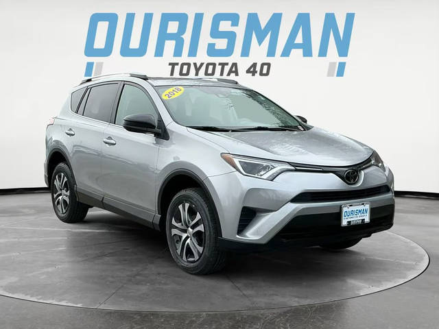 2018 Toyota RAV4 LE AWD photo