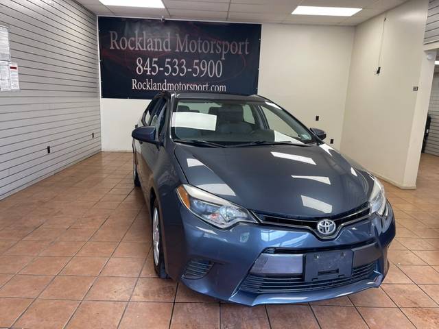 2015 Toyota Corolla LE FWD photo