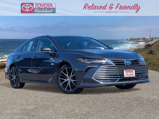2019 Toyota Avalon Hybrid Limited FWD photo