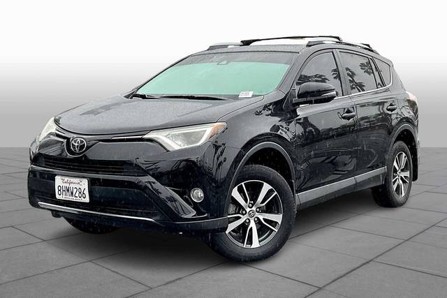 2018 Toyota RAV4 XLE FWD photo