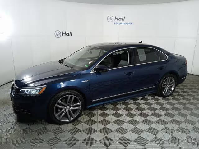 2019 Volkswagen Passat 2.0T SE R-Line FWD photo