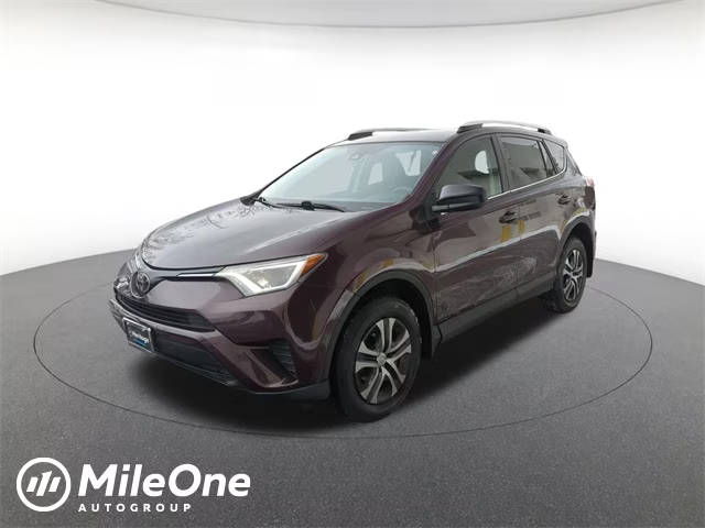 2018 Toyota RAV4 LE AWD photo