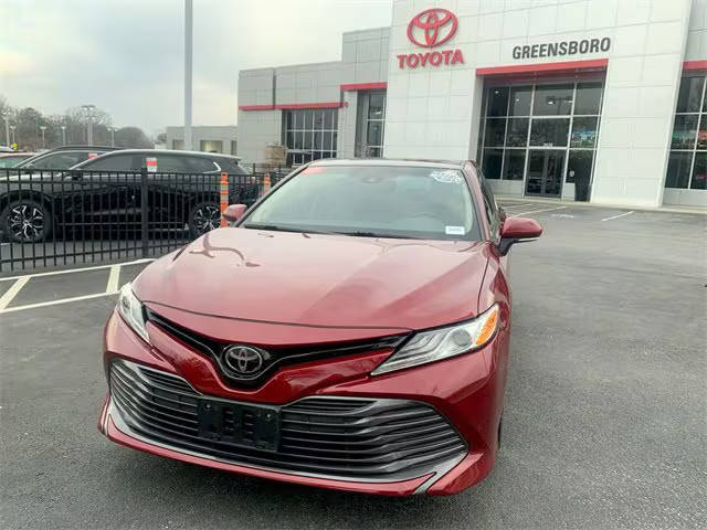 2019 Toyota Camry XLE FWD photo