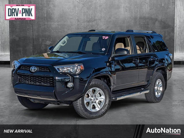 2019 Toyota 4Runner SR5 RWD photo