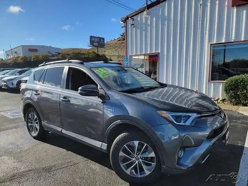2018 Toyota RAV4 Hybrid XLE AWD photo