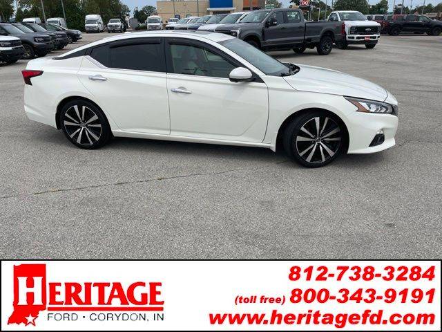 2019 Nissan Altima 2.5 Platinum FWD photo