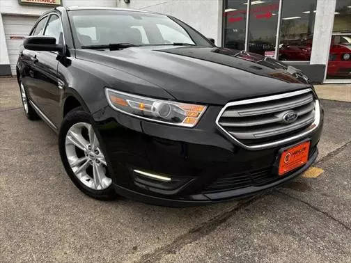 2019 Ford Taurus SEL FWD photo