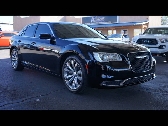 2019 Chrysler 300 Touring L RWD photo