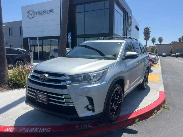2019 Toyota Highlander Limited FWD photo