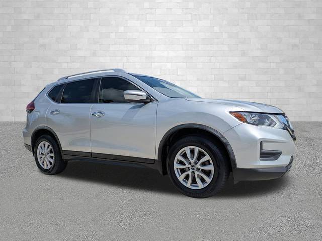 2018 Nissan Rogue SV FWD photo